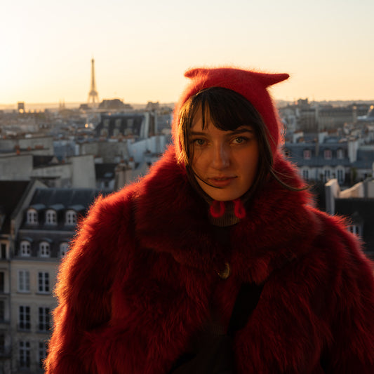 Introducing IKAZZ: The Perfect Mid-Length Puffer Coat for Style and Functionality