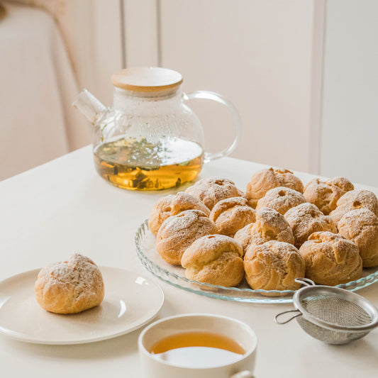 IKAZZ's Chic and Cozy: The Cinch Waist Cropped Puffer Jacket