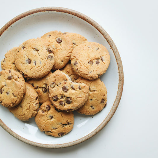 Unveiling Elegance and Warmth: IKAZZ's Mid-Calf Length Puffer Coat