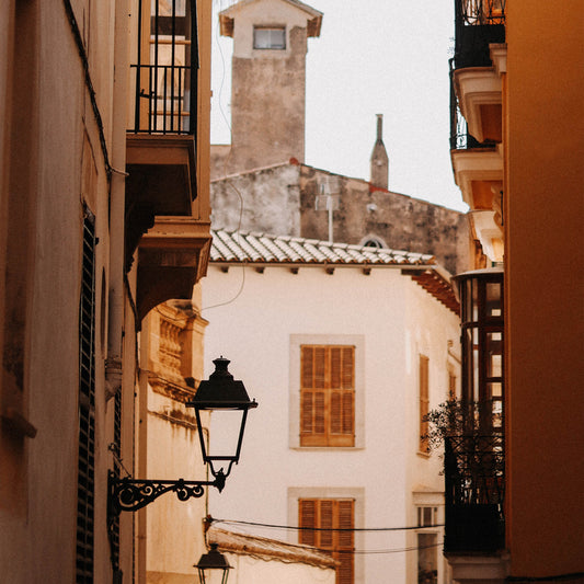 IKAZZ Belted Puffer Coat: Style and Functionality Redefined