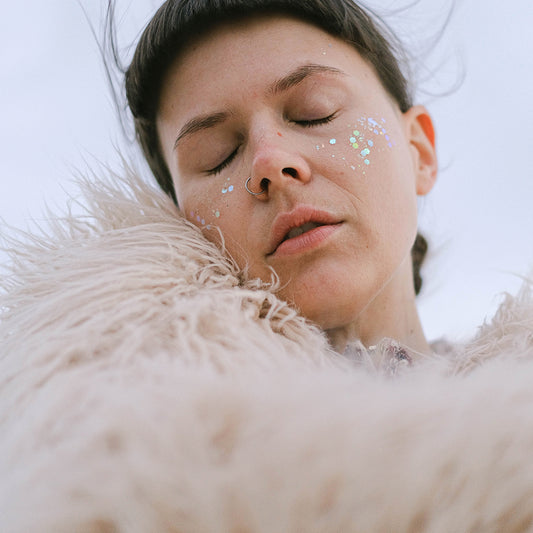 Stylish and Functional: IKAZZ Puffer Jacket with Hood - Your Ultimate Protection from the Elements