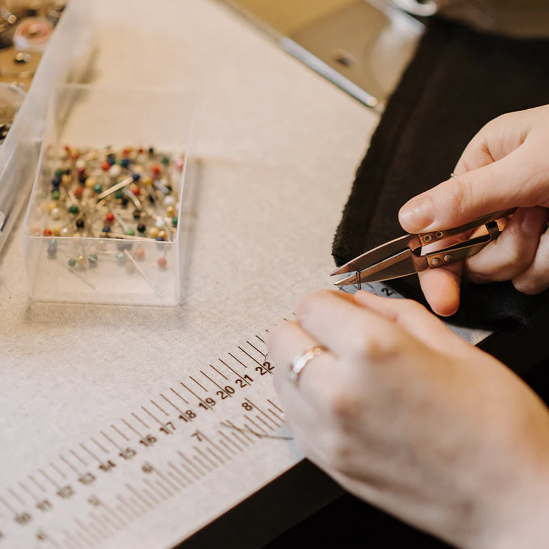 Trust in Quality and Innovation: Why IKAZZ's Lightweight Puffer Jacket Deserves Your Confidence