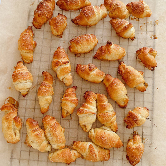 Eco-Friendly Fashion: Embrace Winter with IKAZZ's Sustainable Puffer Jackets